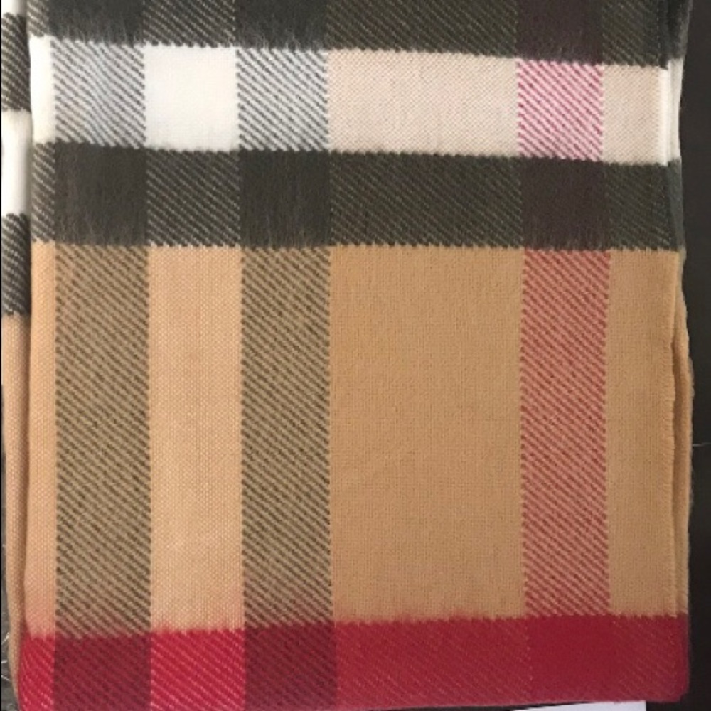 ✨SALE✨LAST1✨5⭐️NEW CHIC TAN PLAID WRAP SHAWL SCARF - Picture 3 of 5